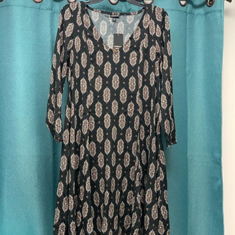 NWT Torrid Black Medallion Challis Trapeze Dress Size 00